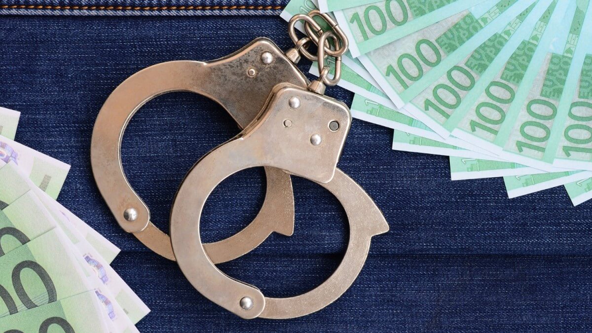 14 Airport Employees Arrested in Spain for Stealing €2 Million From